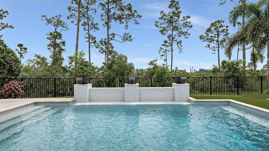 13616 Le Christine Drive Palm Beach Gardens FL 33412