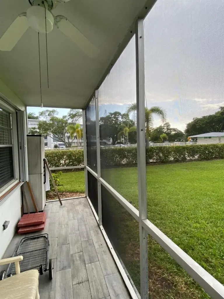 321 Durham J Deerfield Beach FL 33442