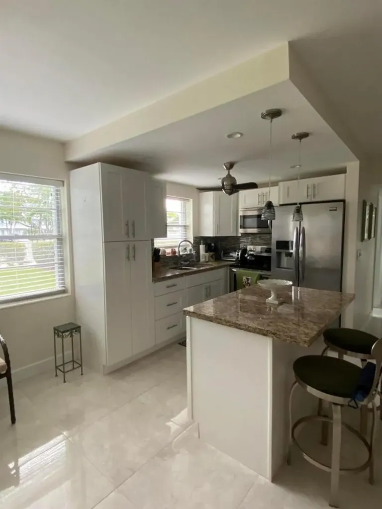 321 Durham J Deerfield Beach FL 33442