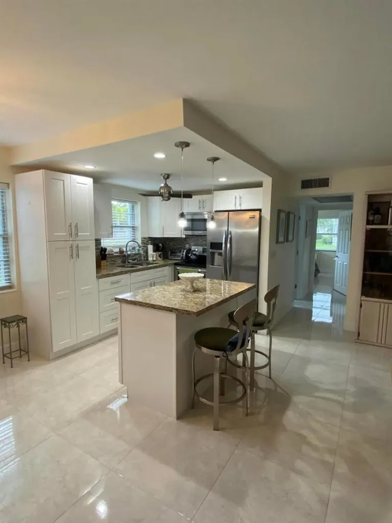321 Durham J Deerfield Beach FL 33442