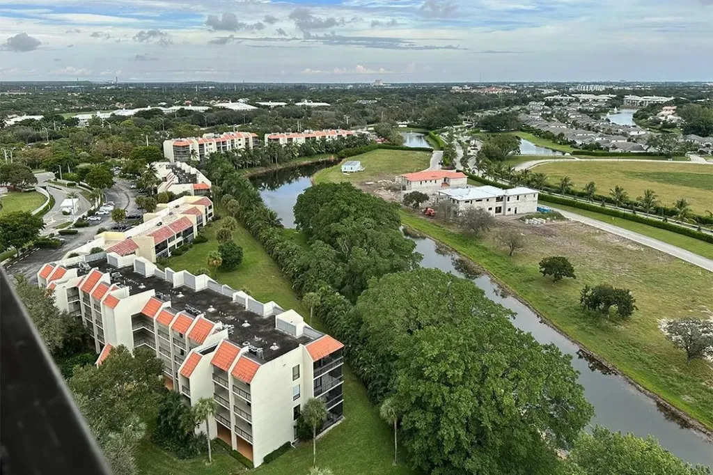 2480 Presidential Way West Palm Beach FL 33401
