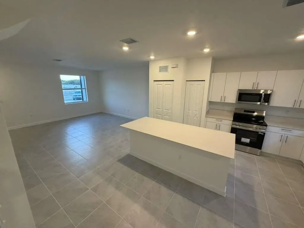1136 SE 2 Terrace Florida City FL 33034