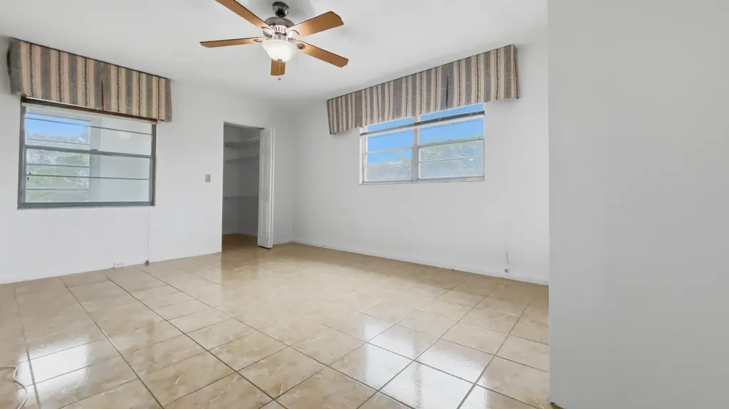 101 SW 132nd Way Hollywood FL 33027