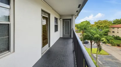 101 SW 132nd Way Hollywood FL 33027