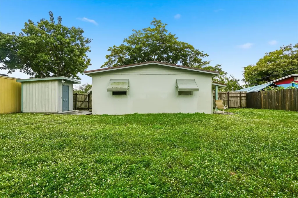 5711 SW 37th Court Davie FL 33314