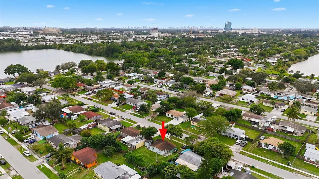 5711 SW 37th Court Davie FL 33314