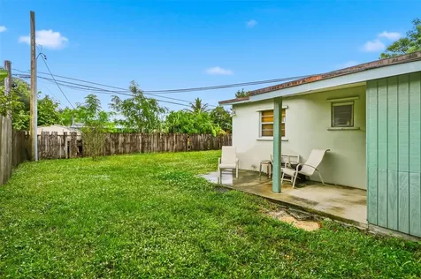 5711 SW 37th Court Davie FL 33314