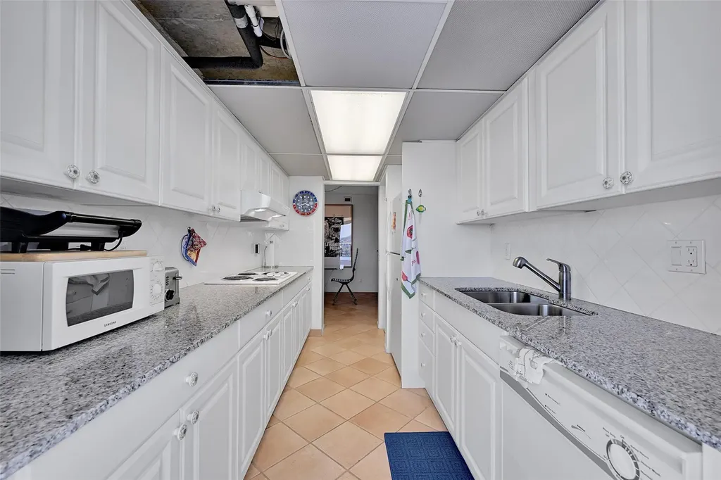2841 N Ocean Boulevard Fort Lauderdale FL 33308