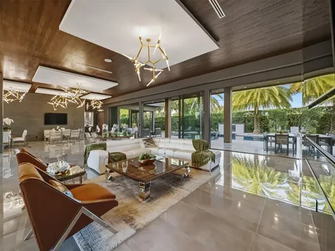 2213 NE 37th Drive Fort Lauderdale FL 33308