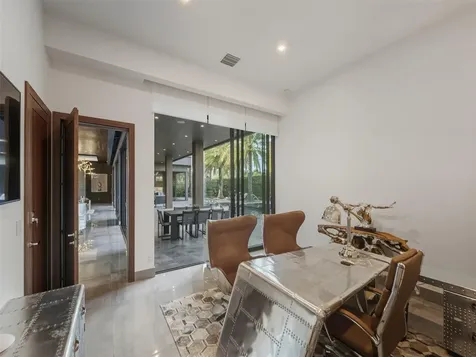 2213 NE 37th Drive Fort Lauderdale FL 33308
