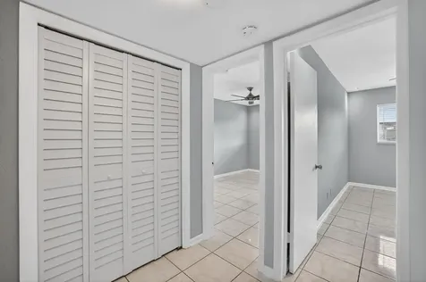 4051 NE 13th Avenue Oakland Park FL 33334