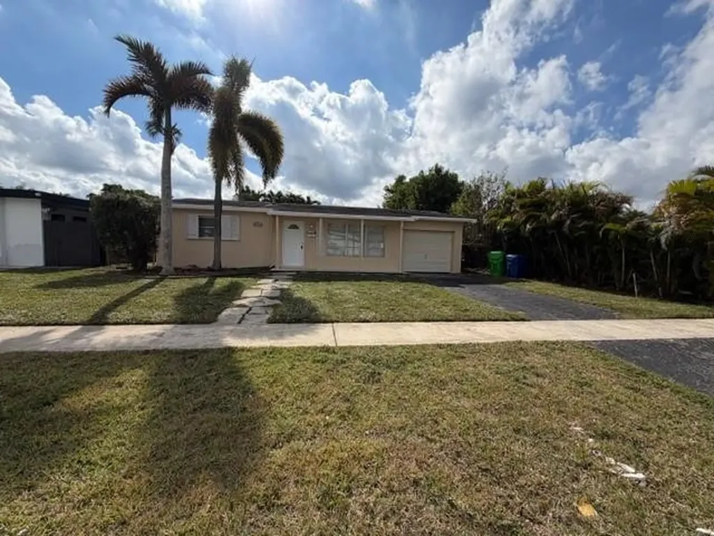 8660 NW 26th Place Sunrise FL 33322