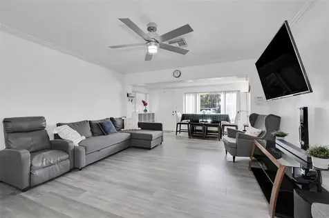 2535 Sherman Street Hollywood FL 33020