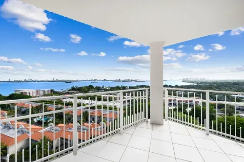 1000 Quayside Terrace Miami FL 33138