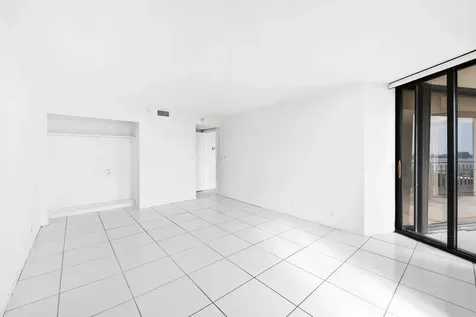 1000 Quayside Terrace Miami FL 33138