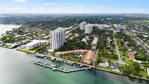 1000 Quayside Terrace Miami FL 33138