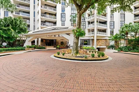 1000 Quayside Terrace Miami FL 33138