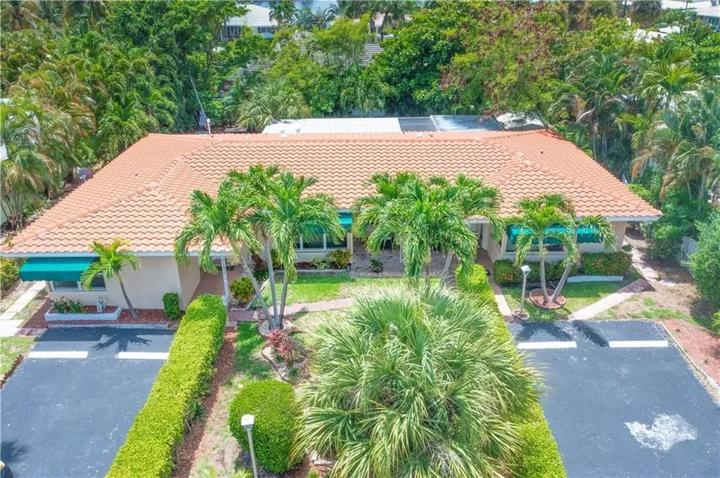 2613-2615 NE 33rd Avenue Fort Lauderdale FL 33308