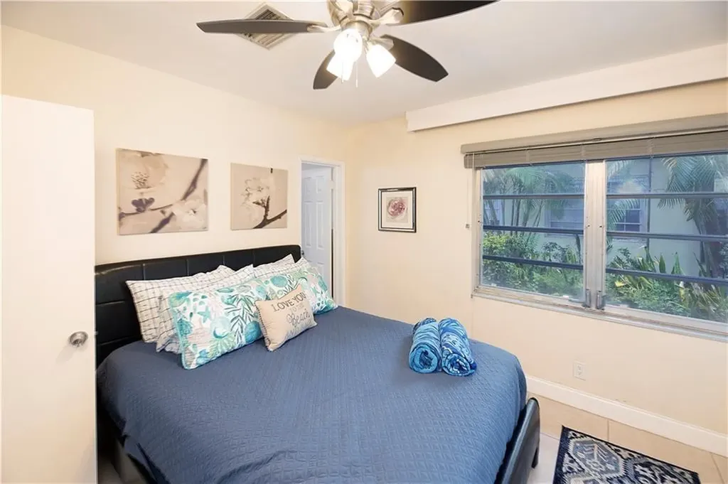 2613-2615 NE 33rd Avenue Fort Lauderdale FL 33308