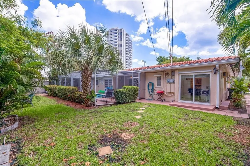 2613-2615 NE 33rd Avenue Fort Lauderdale FL 33308