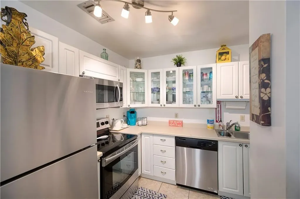 2613-2615 NE 33rd Avenue Fort Lauderdale FL 33308