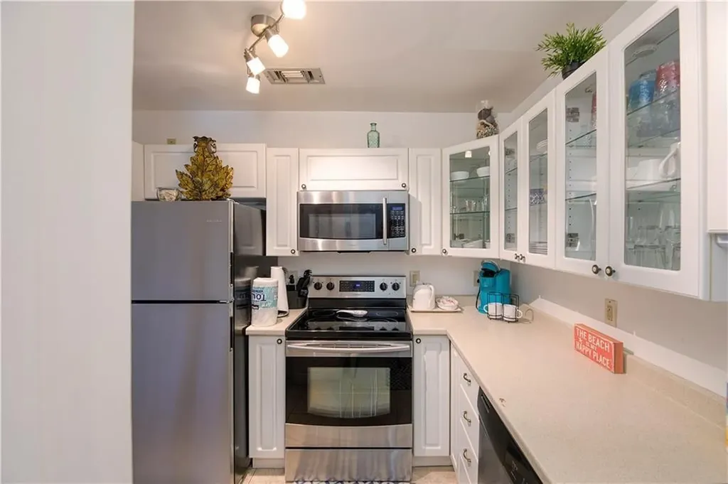 2613-2615 NE 33rd Avenue Fort Lauderdale FL 33308