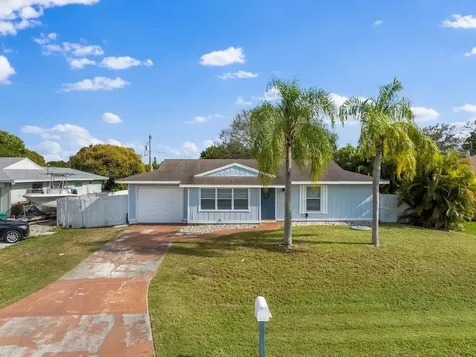 121 NW Doreen Street Port St Lucie FL 34983