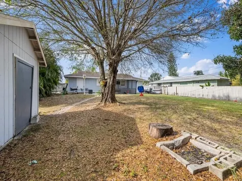 121 NW Doreen Street Port St Lucie FL 34983