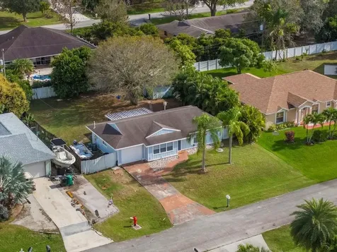 121 NW Doreen Street Port St Lucie FL 34983