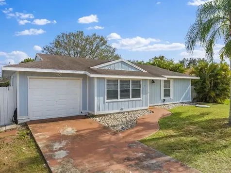 121 NW Doreen Street Port St Lucie FL 34983