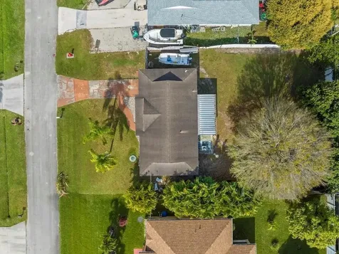 121 NW Doreen Street Port St Lucie FL 34983