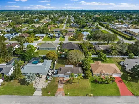 121 NW Doreen Street Port St Lucie FL 34983