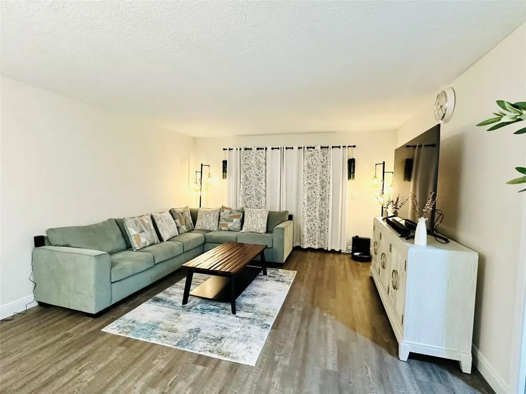 2200 S Cypress Bend Drive Pompano Beach FL 33069