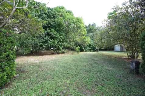 140 Royal Palm Court Plantation FL 33317