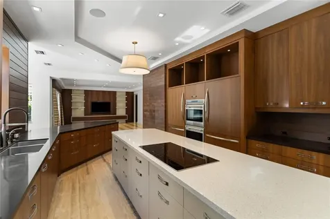 1585 Victoria Isle Way Weston FL 33327