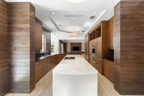 1585 Victoria Isle Way Weston FL 33327