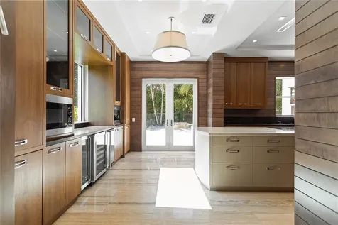 1585 Victoria Isle Way Weston FL 33327