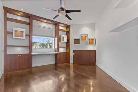 1585 Victoria Isle Way Weston FL 33327