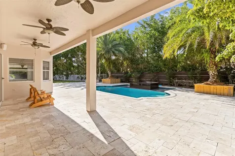1585 Victoria Isle Way Weston FL 33327