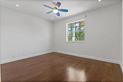 1585 Victoria Isle Way Weston FL 33327