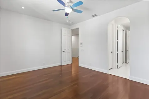 1585 Victoria Isle Way Weston FL 33327