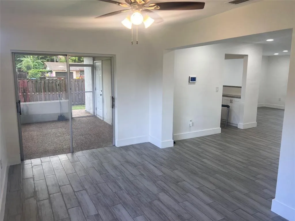 8361 NW 27th Place Sunrise FL 33322