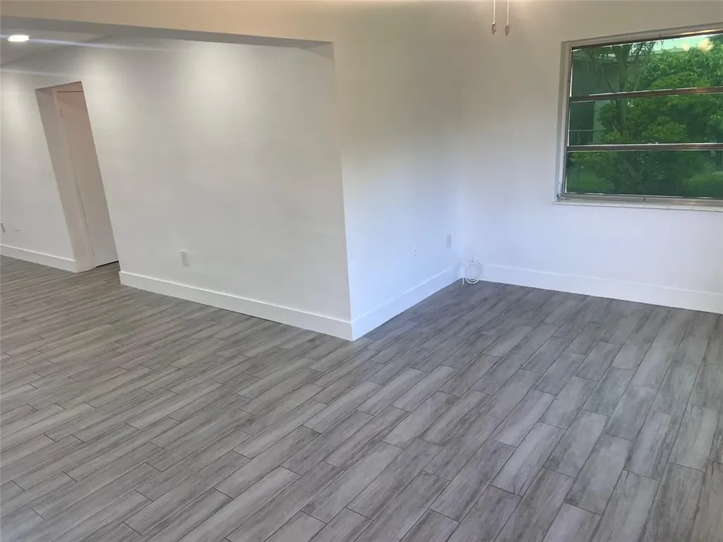 8361 NW 27th Place Sunrise FL 33322