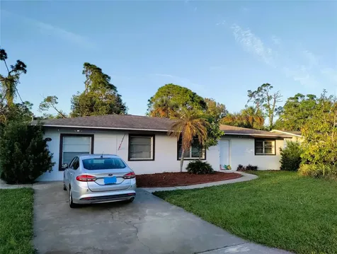 77 Cardinal Drive North Fort Myers FL 33917