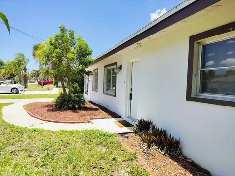 77 Cardinal Drive North Fort Myers FL 33917