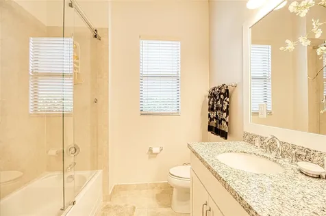 12095 E Bastille Circle Parkland FL 33076