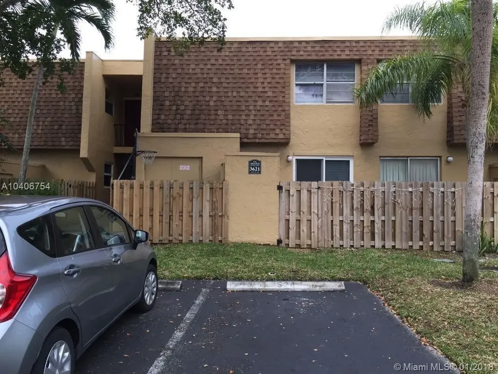 3621 NW 95th Terrace Sunrise FL 33351