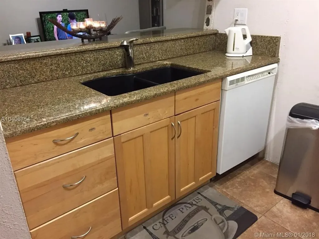 3621 NW 95th Terrace Sunrise FL 33351