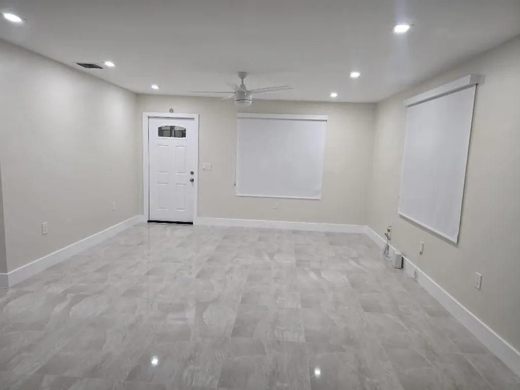 2207 Taft Street Hollywood FL 33020