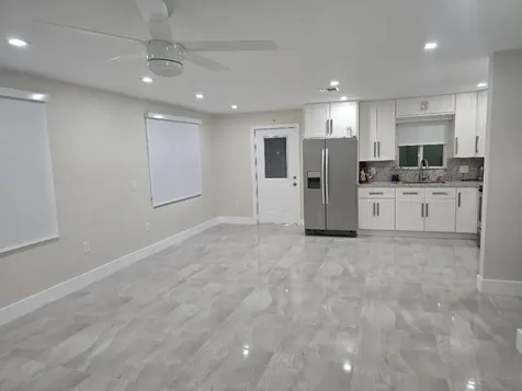 2207 Taft Street Hollywood FL 33020